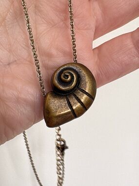 DISNEY The Little Mermaid Ursula’s Shell Necklace